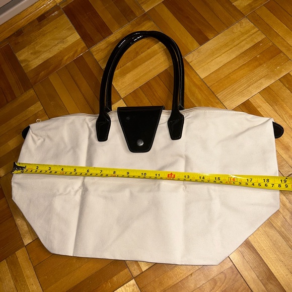 Small FOLDABLE overnight shoulder cream tote Bag - Picture 5 of 8
